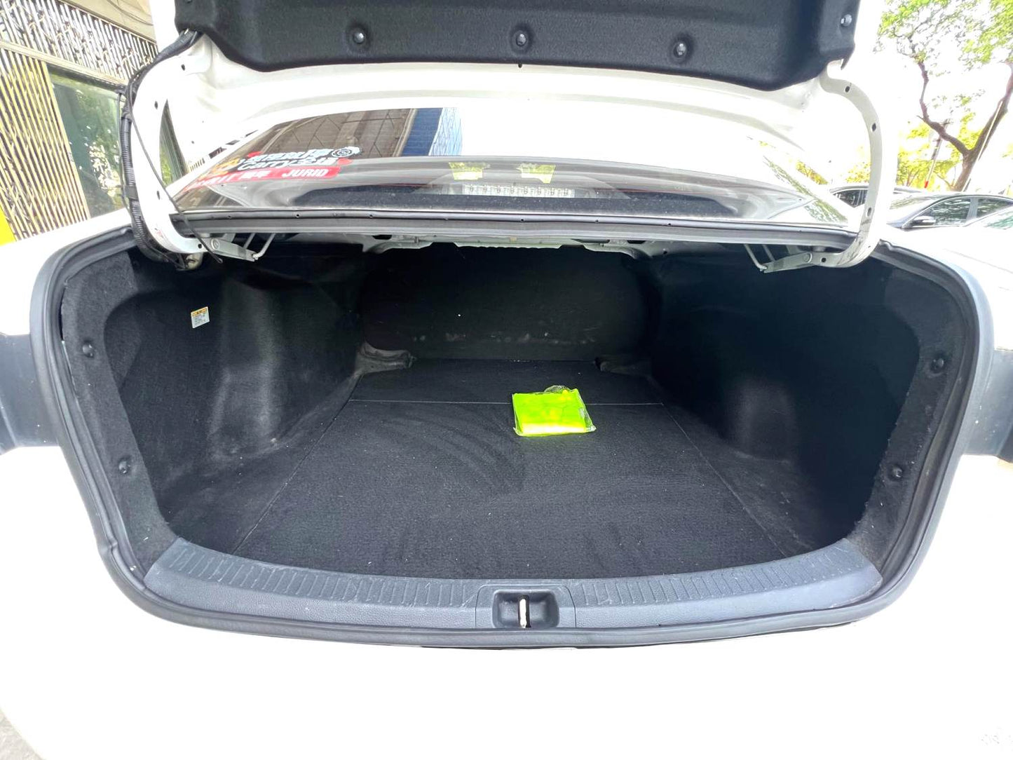 Toyota Corolla Hybrid 1.8 CVT Pioneer Edition 2022 года выпуска с автоматической коробкой передач