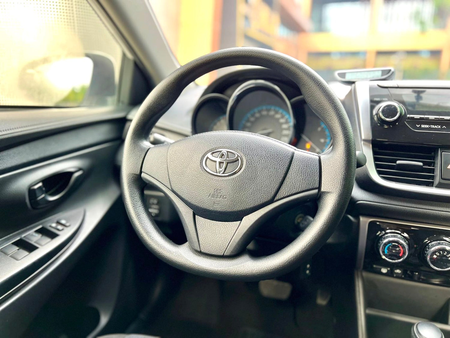 Toyota Yaris 1.5E CVT Dynamic Edition 2016 года, автоматическая коробка передач