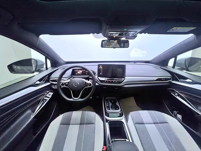 Volkswagen ID.4 CROZZ Pure Enjoyment Limited Edition 2024 года, автоматическая коробка передач