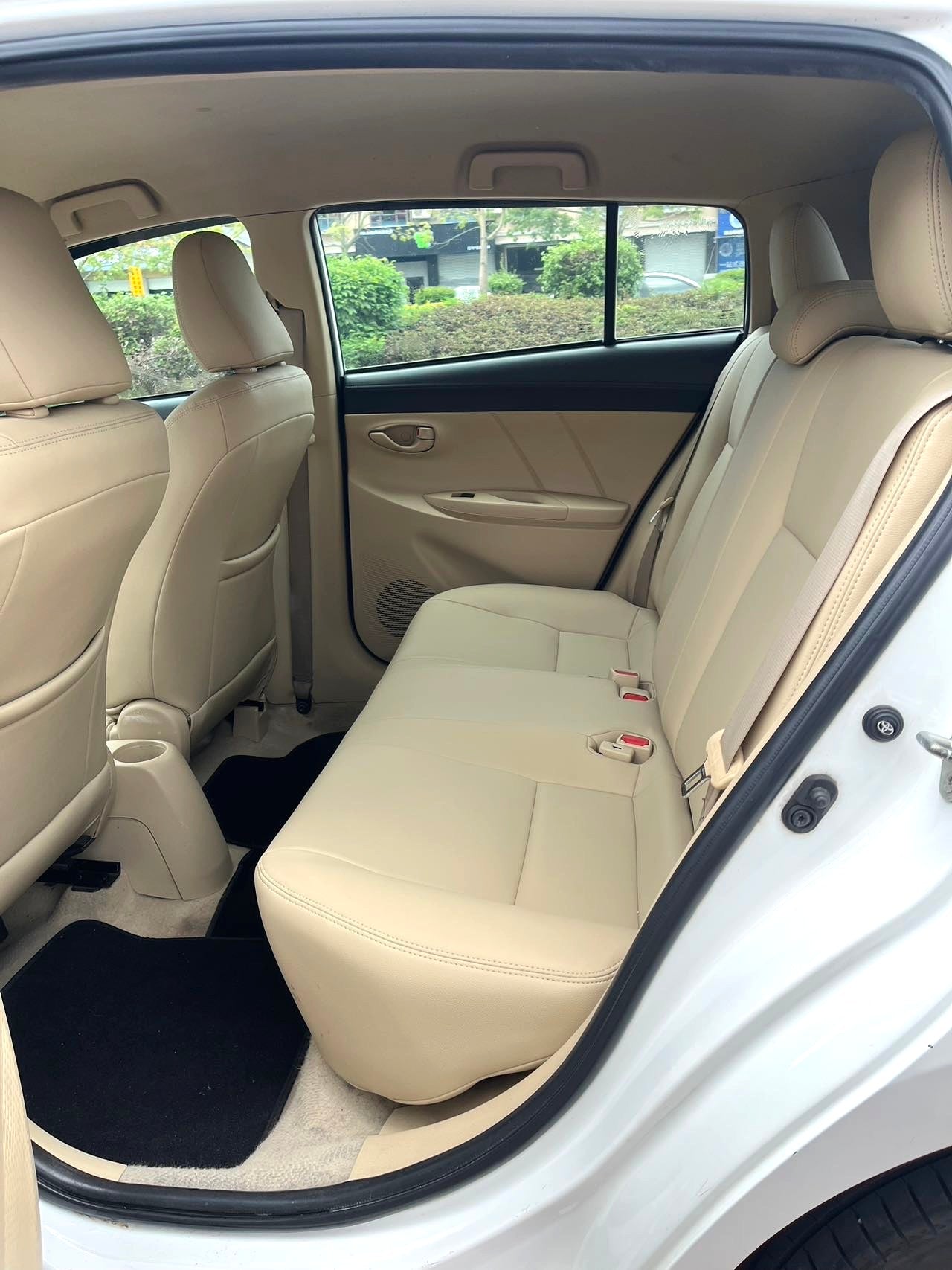 2014 Toyota Yaris L 1.5G Dynamic Edition Automatic