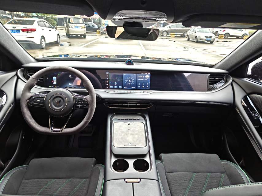 Voyah 2025 Free 318 259km 4WD Explorer Edition Automatic