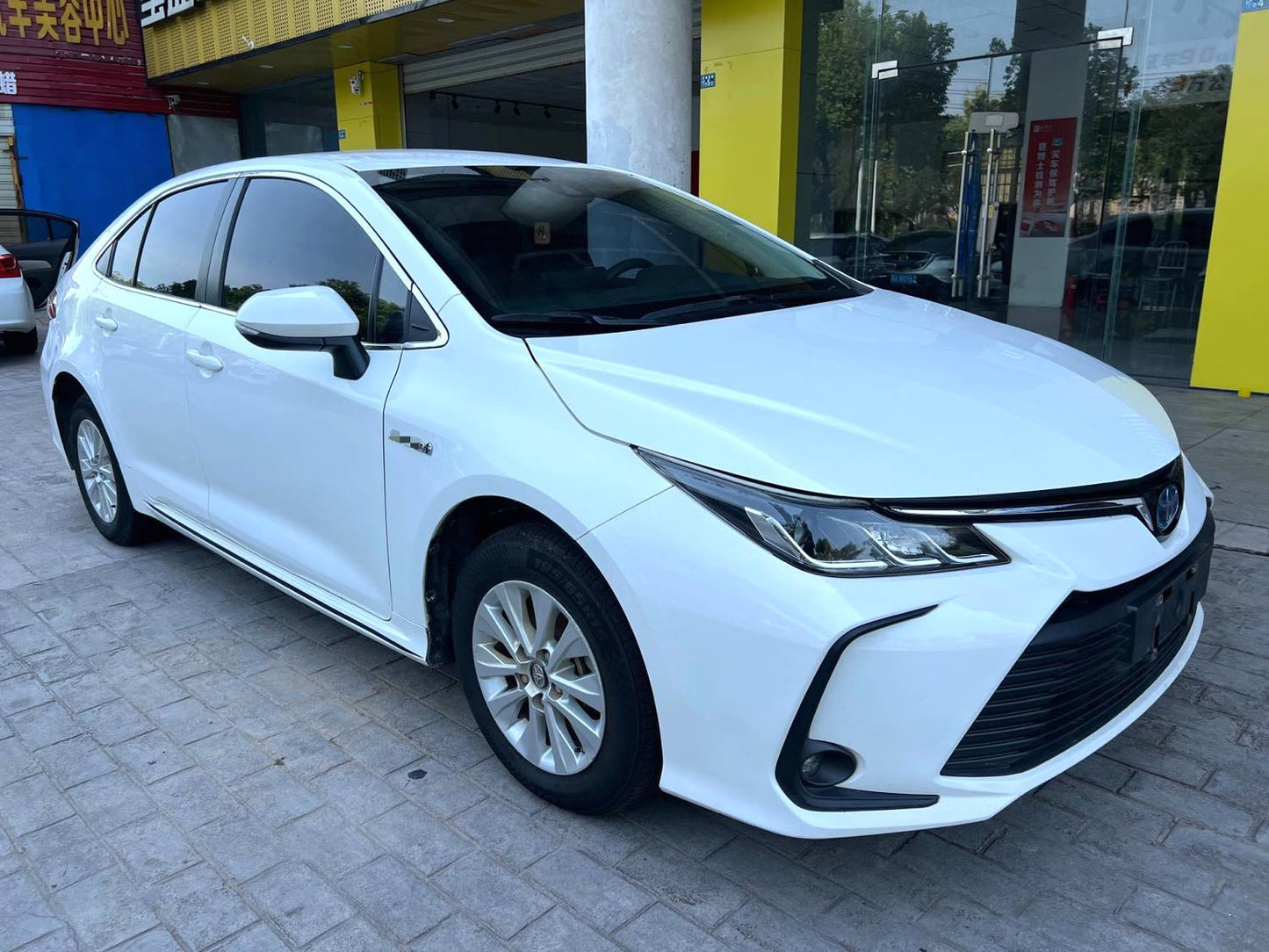 丰田 2022款 卡罗拉双擎 1.8 无级 先锋版 自动挡