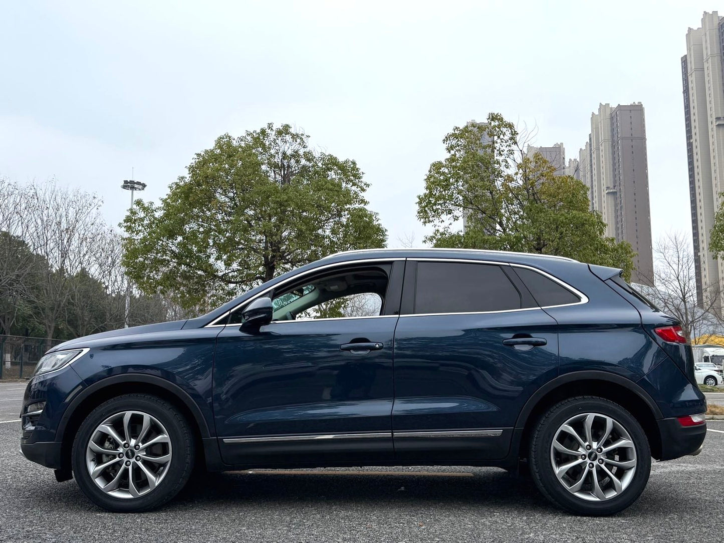 2017 Lincoln MKC (импортированный) MKC 2.0T AWD Premium Automatic