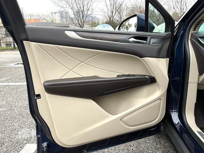 2017 Lincoln MKC (импортированный) MKC 2.0T AWD Premium Automatic