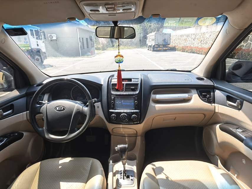 起亚 2013款 狮跑 2.0 DLX 两驱 自动挡