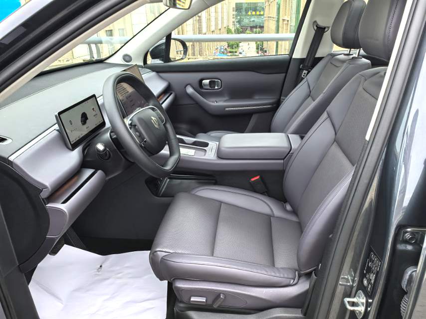 零跑 2024款 C10 210 智驾版 自动挡