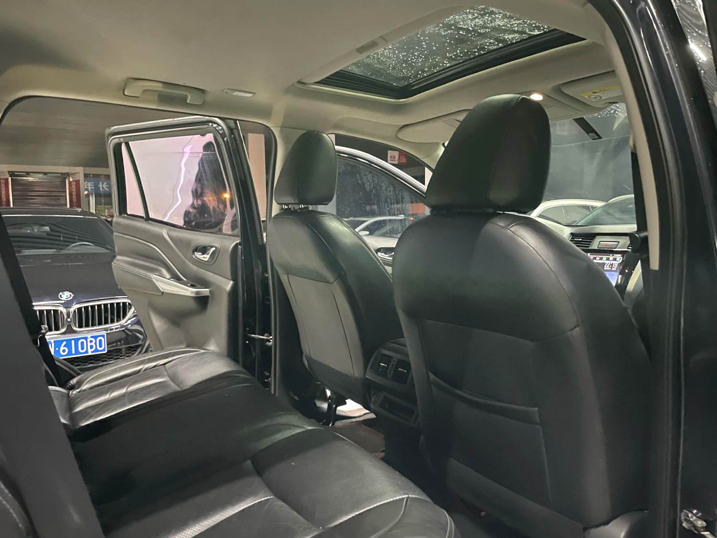 Nissan Terra 2.5 2WD Luxury Automatic 2018 года выпуска