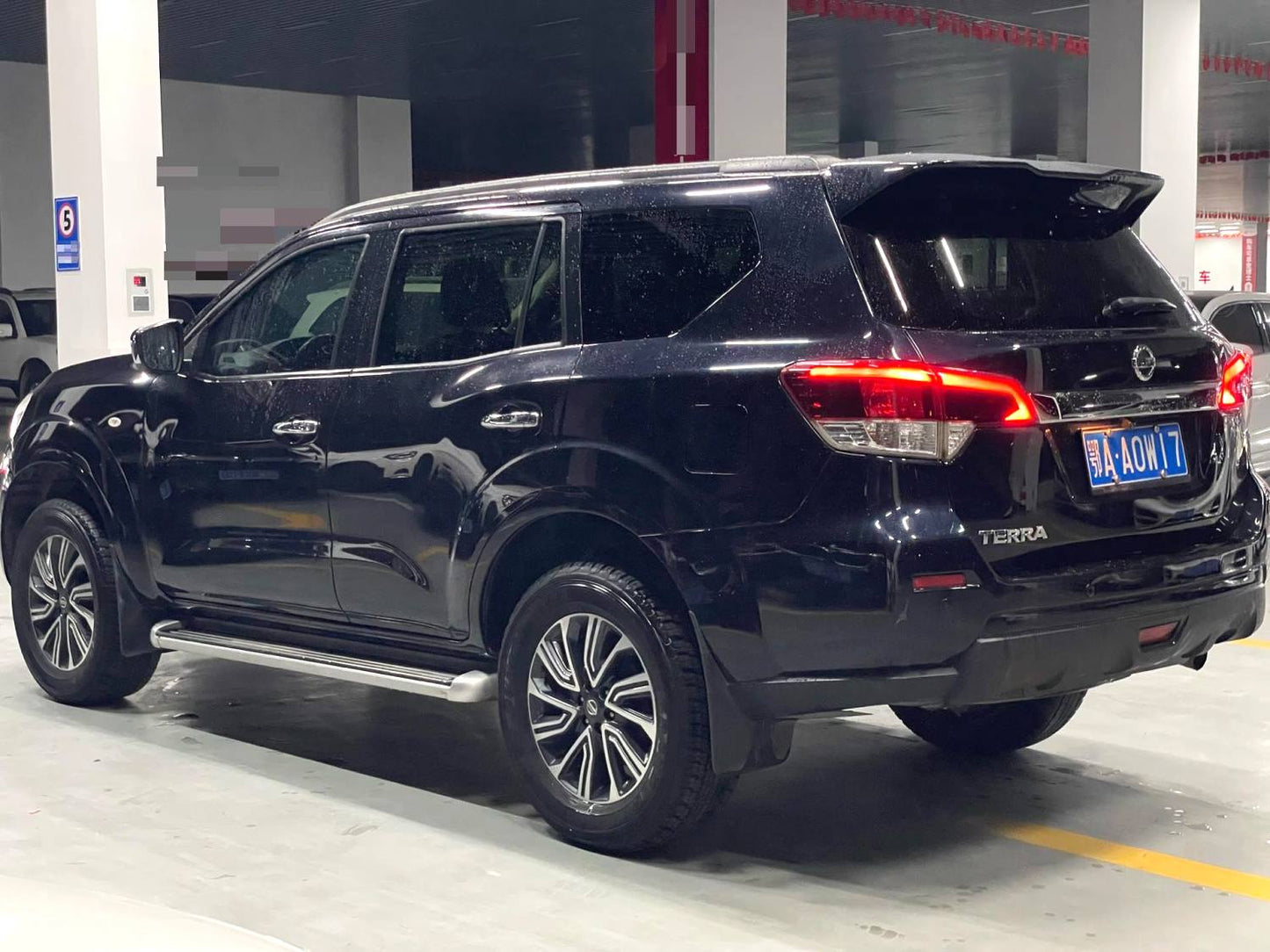 Nissan Terra 2.5 2WD Luxury Automatic 2018 года выпуска