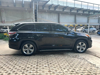 丰田 2017款 汉兰达 2.0T 两驱豪华导航版7座 自动挡