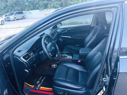 Toyota Camry 2.0E 10th Anniversary Elite Edition 2016 года с автоматической коробкой передач