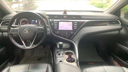 丰田 2018款 凯美瑞 2.0G 豪华版 自动挡