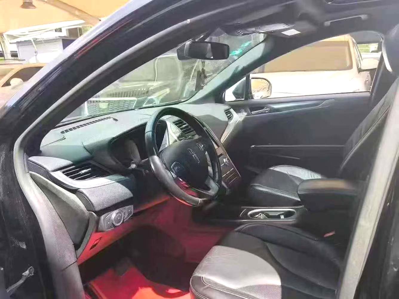 林肯 MKC(进口) 2019款 MKC 2.0T 两驱尊享版 自动挡