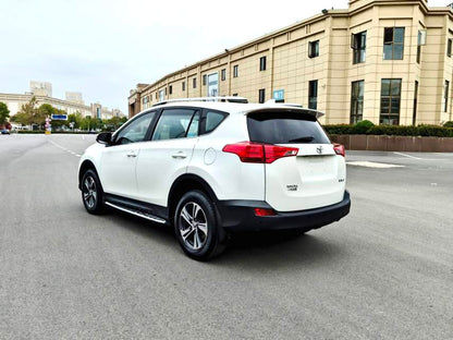 Toyota 2015 RAV4 2.0 Беспроводная двухприводная версия