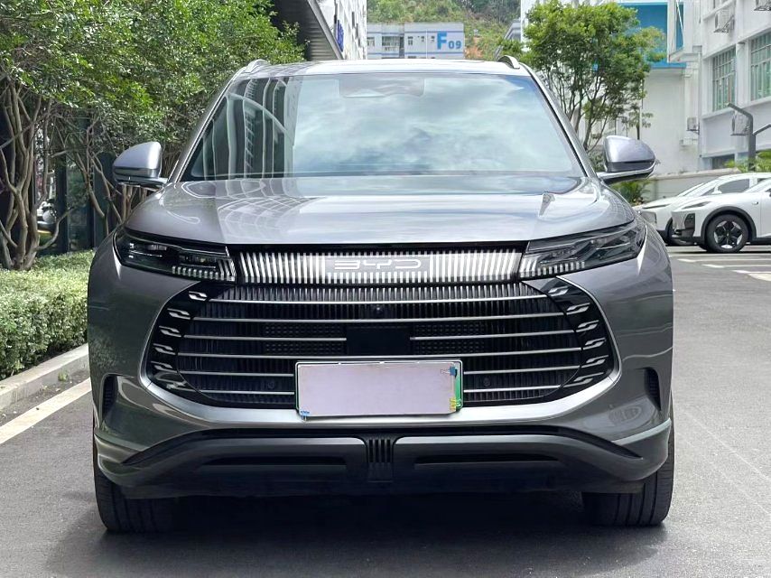 比亚迪 2023款 护卫舰07 DM-i 1.5T 无级 100KM 旗舰型 自动挡