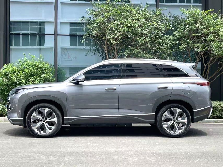 比亚迪 2023款 护卫舰07 DM-i 1.5T 无级 100KM 旗舰型 自动挡