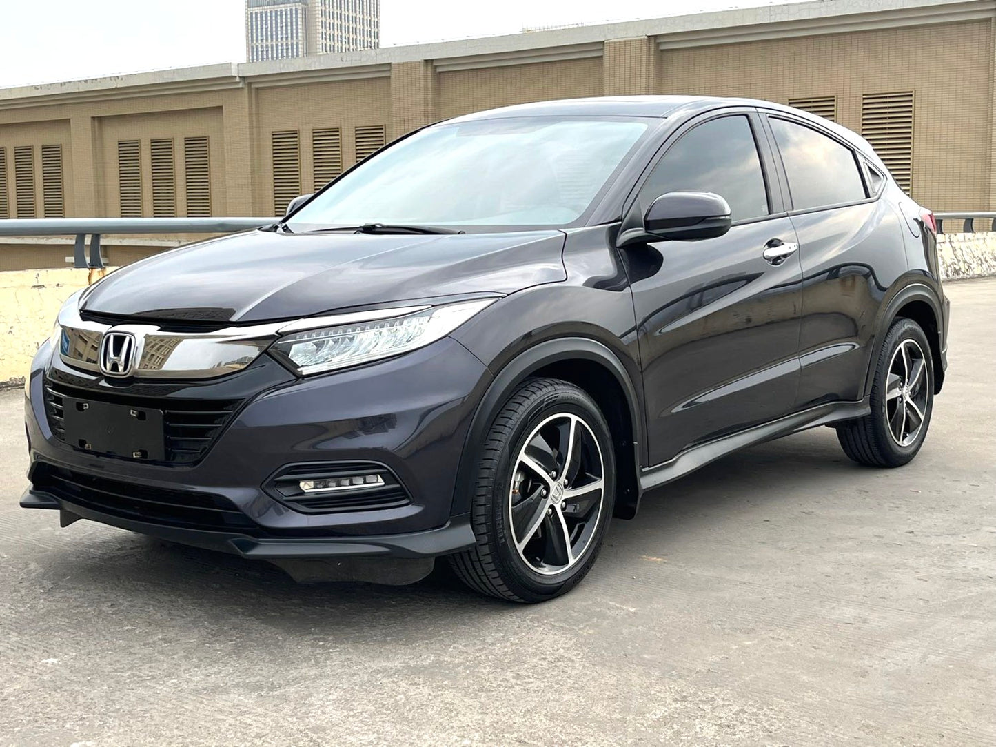 Honda Vezel 1.5 CVT Luxury 2020 года с автоматической коробкой передач