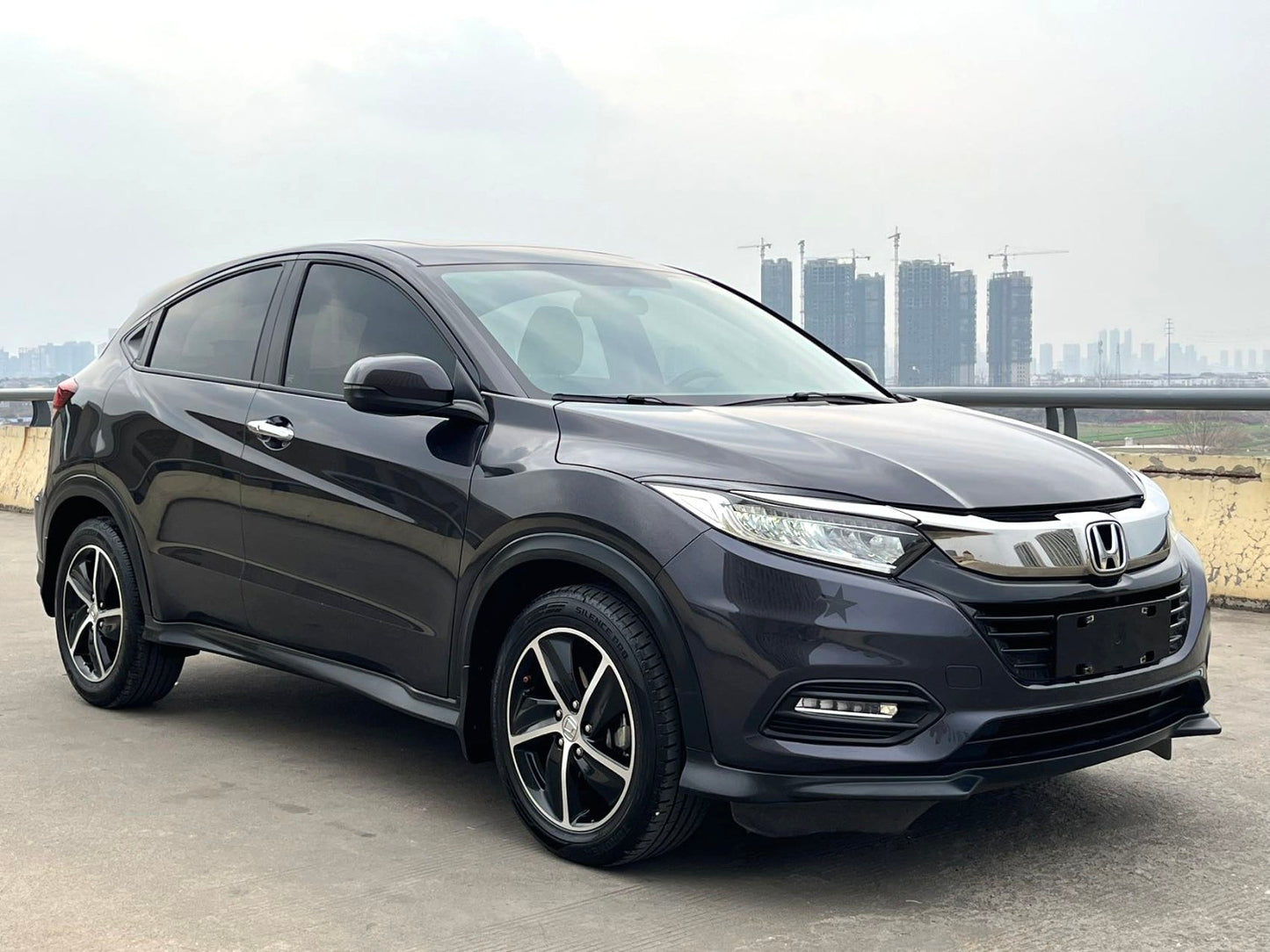 Honda Vezel 1.5 CVT Luxury 2020 года с автоматической коробкой передач