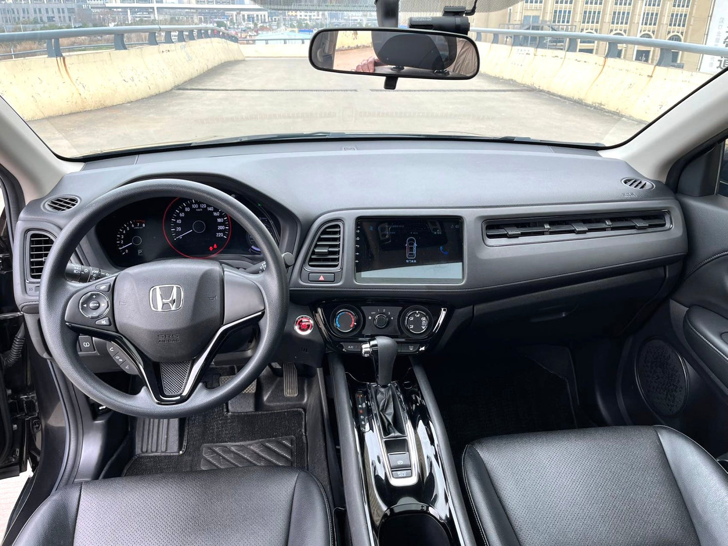 Honda Vezel 1.5 CVT Luxury 2020 года с автоматической коробкой передач