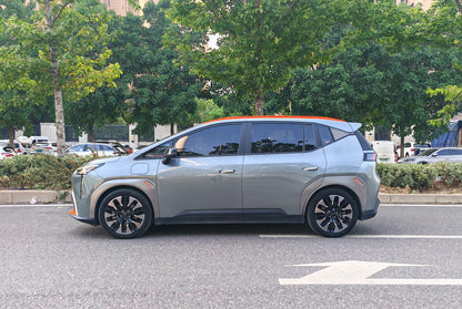 广汽埃安 2021款 Aion Y 70 科技活力版 自动挡