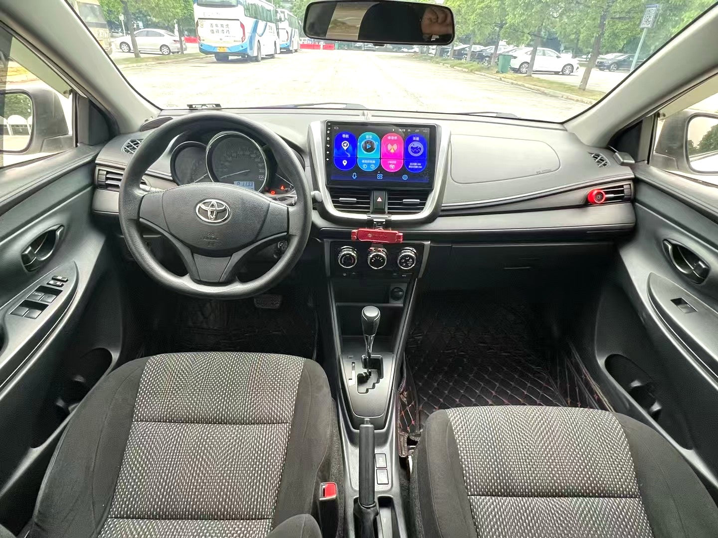 Toyota Vios FS 1.5 CVT 2017 года выпуска