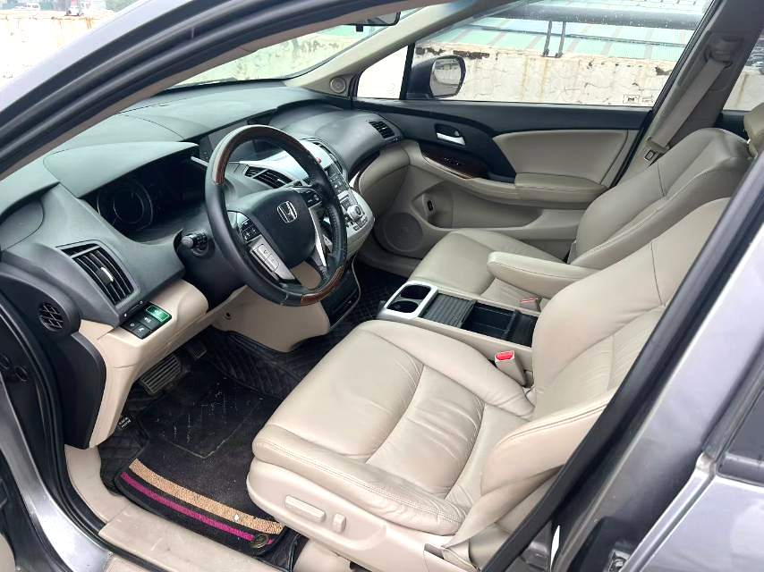 本田 2013款 奥德赛 2.4 豪华版 自动挡