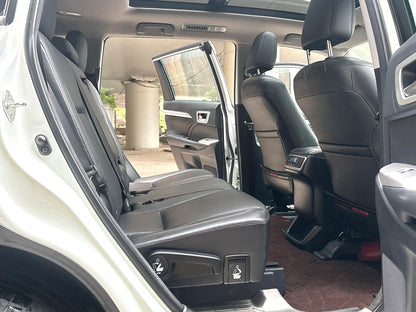 Toyota Highlander 2.0T 4WD Luxury 7-местный 2015 года с автоматической коробкой передач