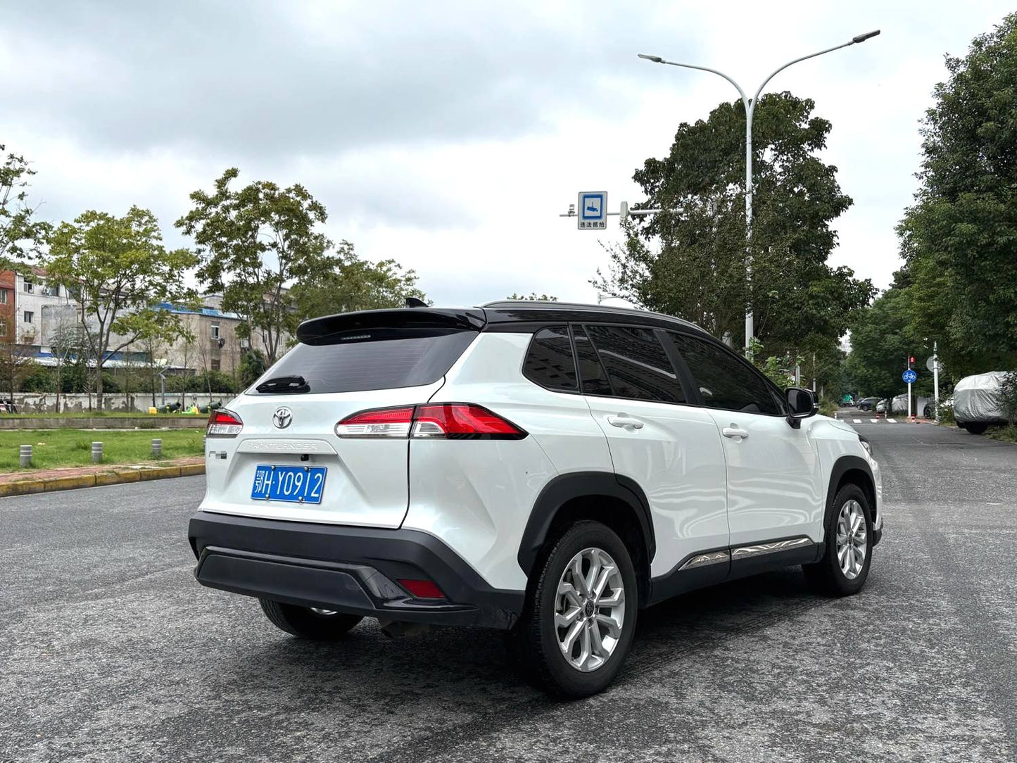 2023 Toyota Land Cruiser Viloran 2.0 CVT Elite Edition Automatic