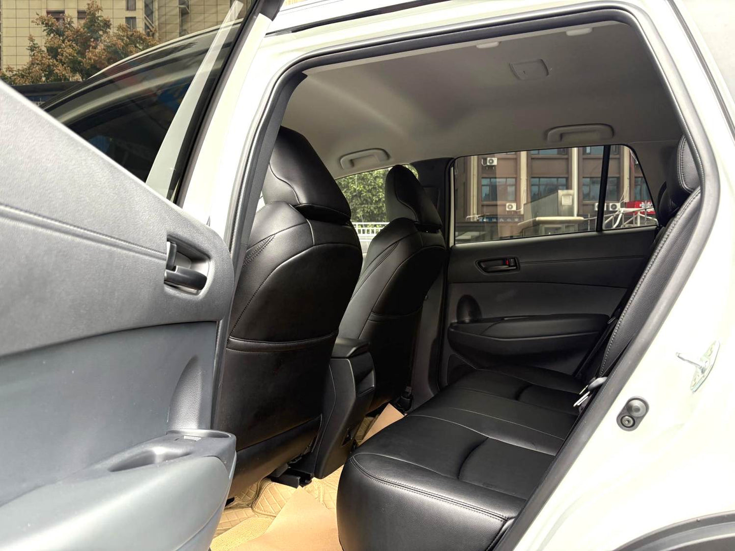 2023 Toyota Land Cruiser Viloran 2.0 CVT Elite Edition Automatic