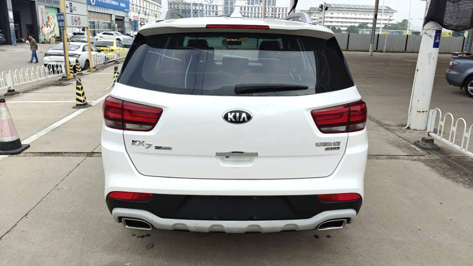 2017 Kia KX7 2.0T 2WD GLS 7-seater automatic