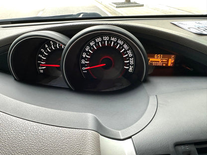 Toyota Verso 2015 1.8 CVT 180E кроссовер автомат