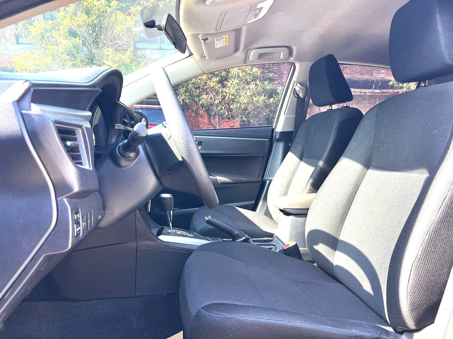 丰田 2017款 卡罗拉 1.6 无级 GL 自动挡