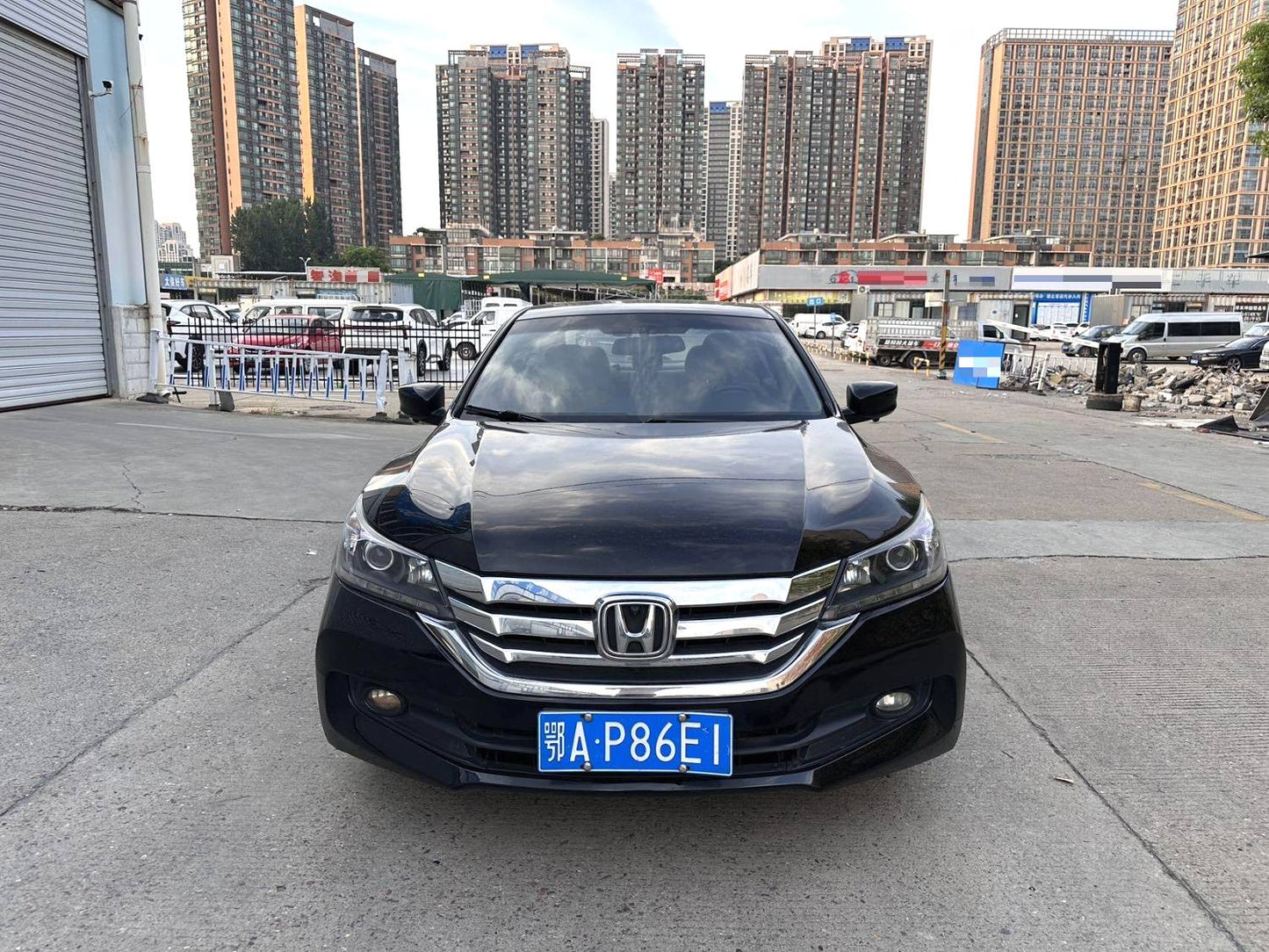 Honda Accord 2.0L CVT LX Comfort Edition Automatic (9-го поколения) 2015 года выпуска