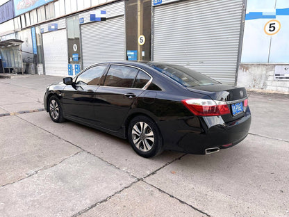 Honda Accord 2.0L CVT LX Comfort Edition Automatic (9-го поколения) 2015 года выпуска