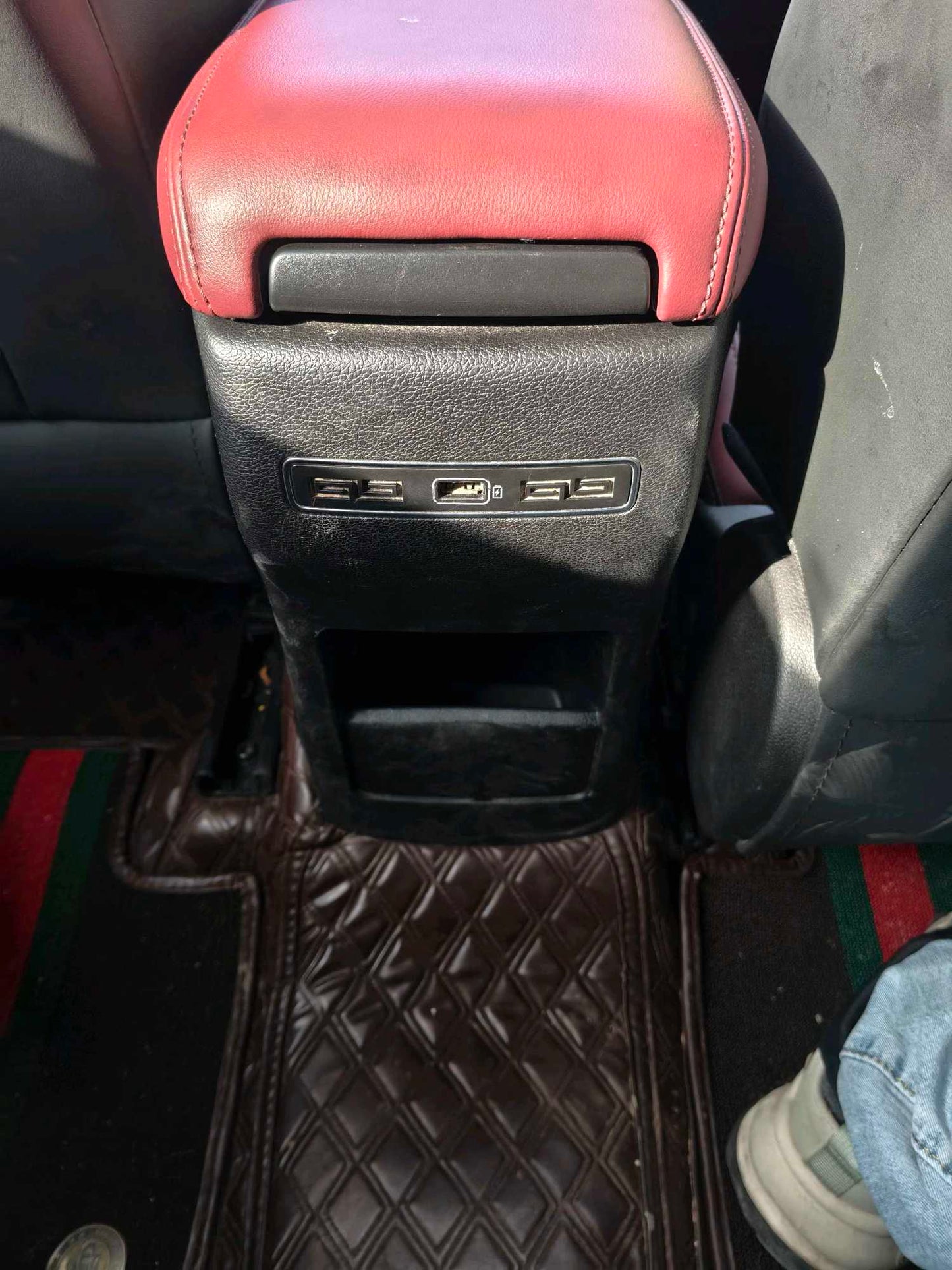 吉利 2021款 缤越 1.4T 钻石版 自动挡