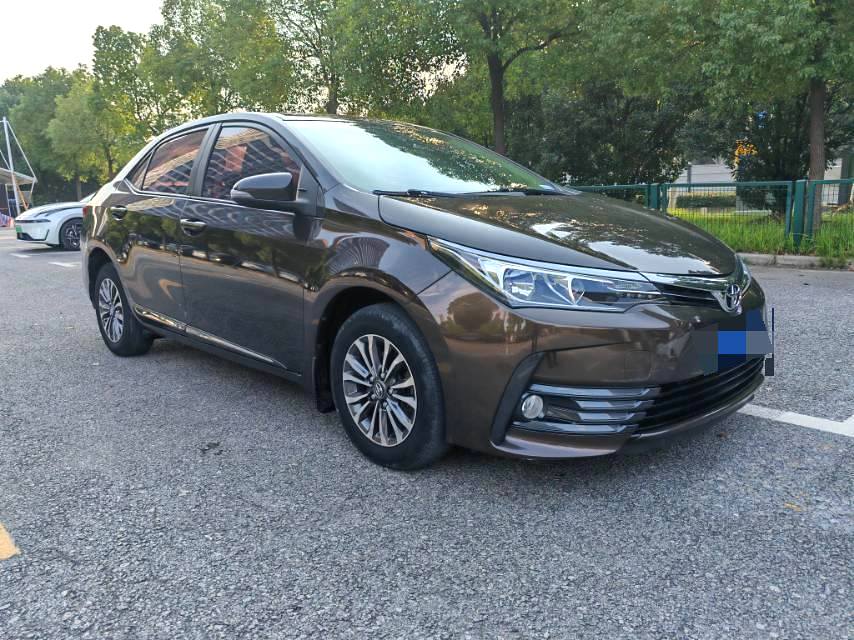 Toyota Corolla 2017 1.2T CVT GL-i АКПП