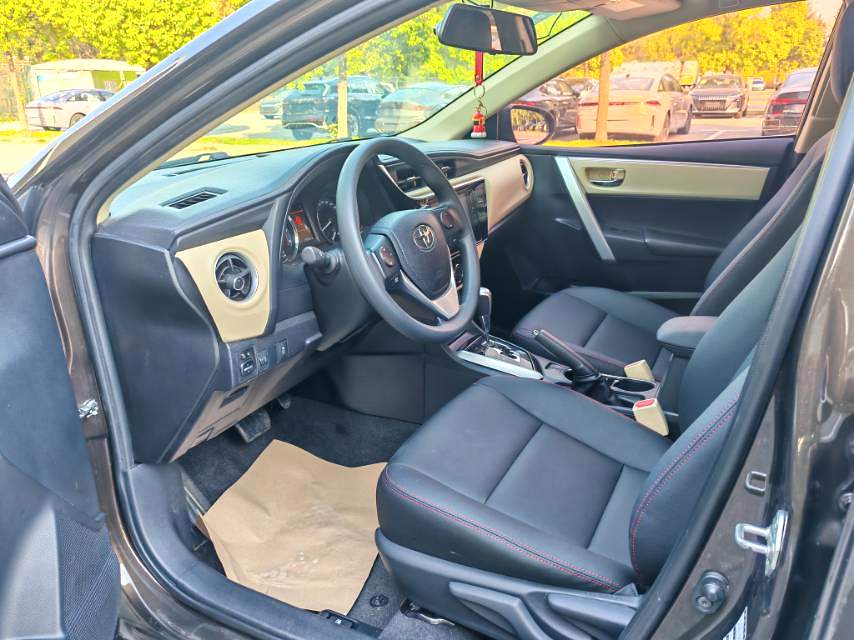 Toyota Corolla 2017 1.2T CVT GL-i АКПП