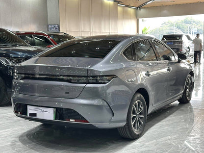 比亚迪 2023款 驱逐舰05 DM-i 1.5 无级55KM 冠军版 豪华型 自动挡