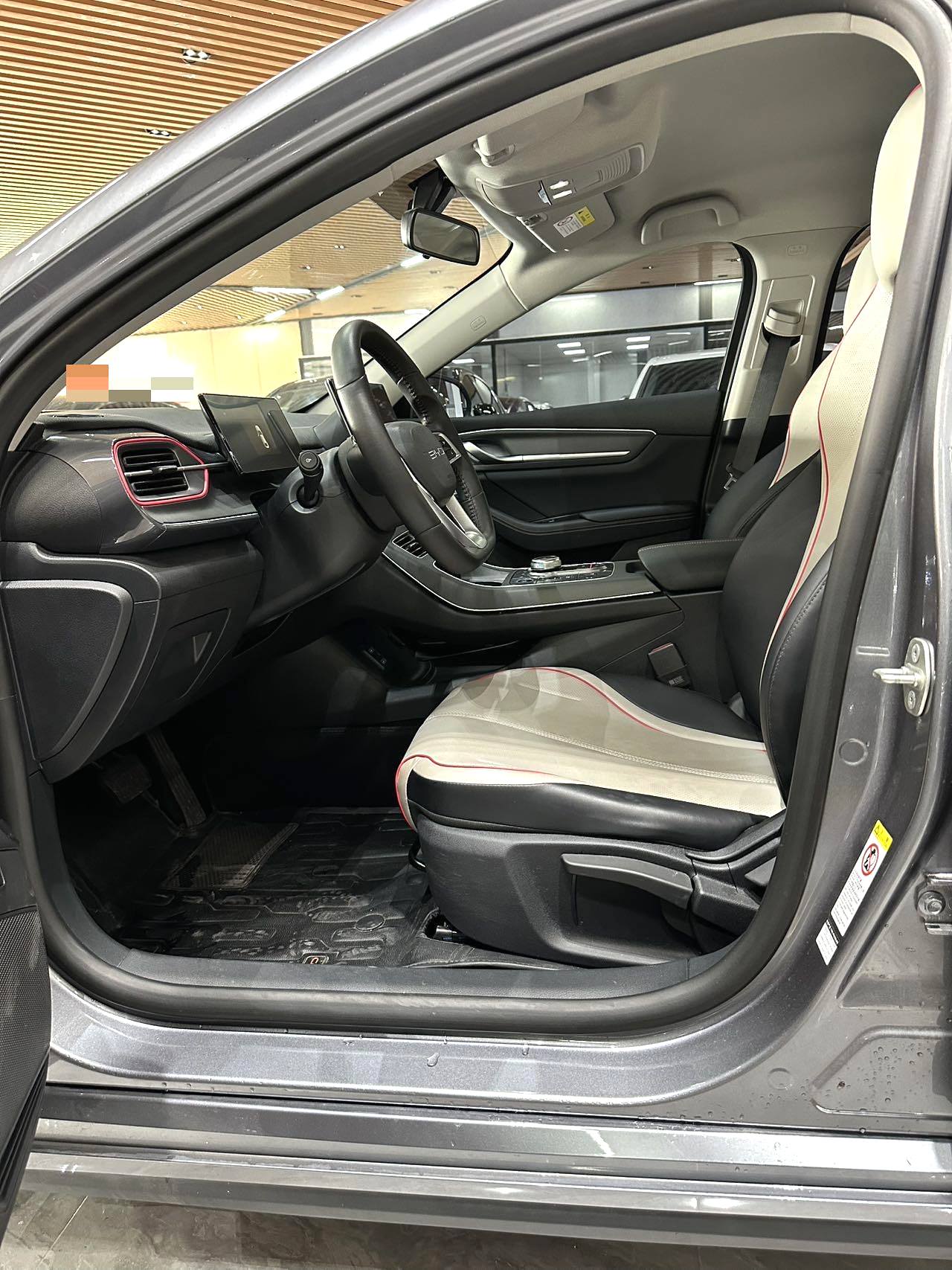 比亚迪 2023款 驱逐舰05 DM-i 1.5 无级55KM 冠军版 豪华型 自动挡