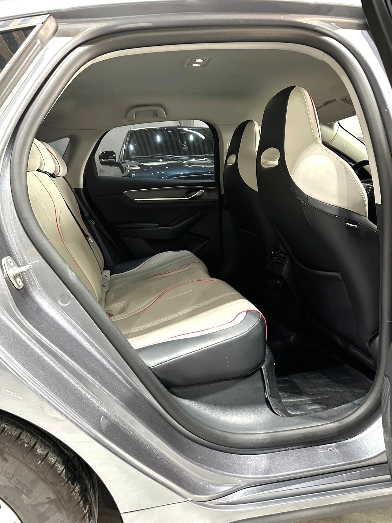 比亚迪 2023款 驱逐舰05 DM-i 1.5 无级55KM 冠军版 豪华型 自动挡