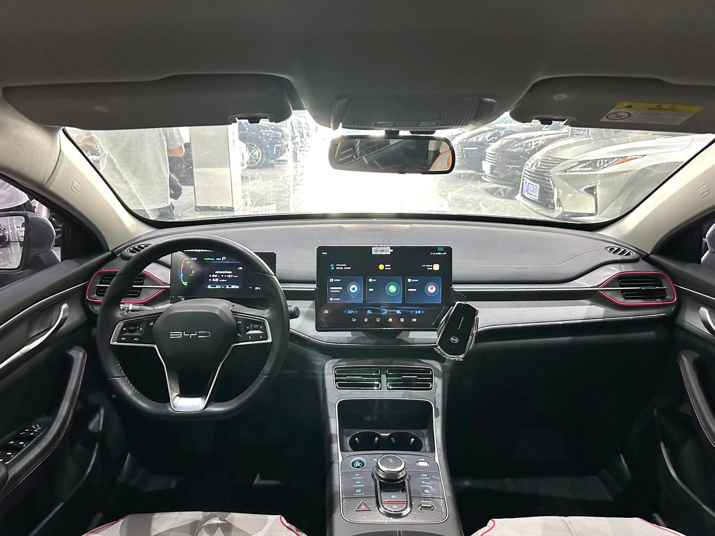 比亚迪 2023款 驱逐舰05 DM-i 1.5 无级55KM 冠军版 豪华型 自动挡