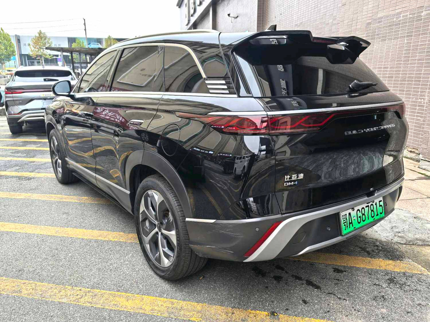 比亚迪 2023款 护卫舰07 DM-i 1.5T无级 205KM 尊贵型 自动挡