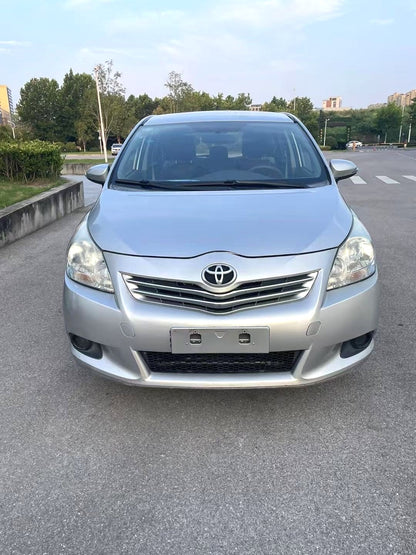 Toyota Verso 2014 1.8 CVT 180E Star Elite Edition с автоматической коробкой передач