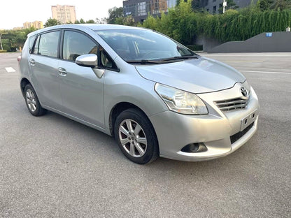 Toyota Verso 2014 1.8 CVT 180E Star Elite Edition с автоматической коробкой передач