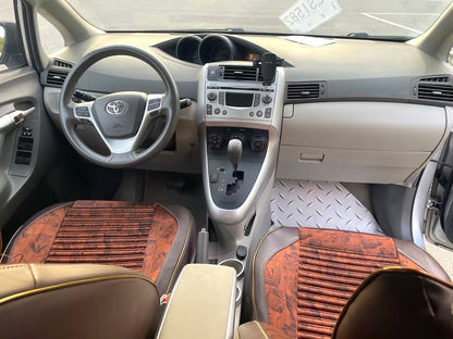 Toyota Verso 2014 1.8 CVT 180E Star Elite Edition с автоматической коробкой передач