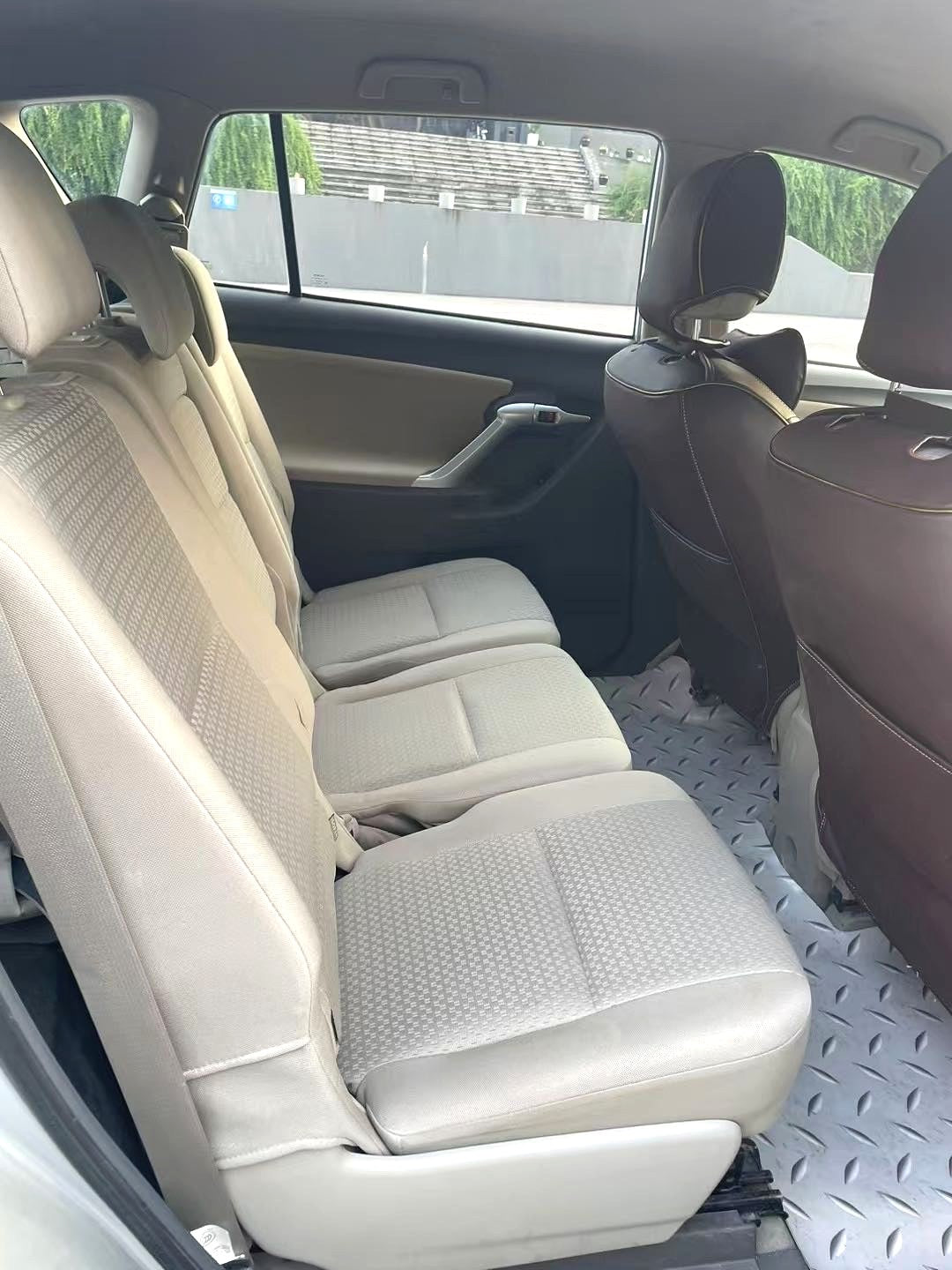 Toyota Verso 2014 1.8 CVT 180E Star Elite Edition с автоматической коробкой передач