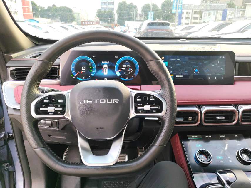 Jetour 2021 X70 PLUS 1.6T 5-местный автомат