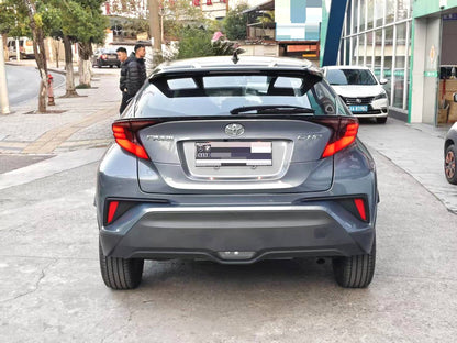 Toyota C-HR 2.0 CVT Luxury Automatic 2021 года