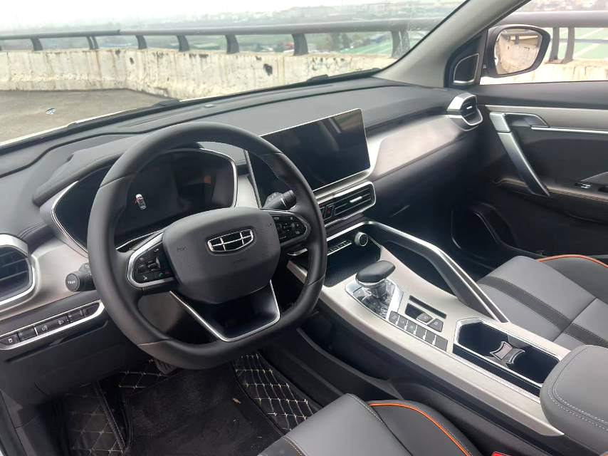 吉利2023款缤越1.5T钻石版自动挡