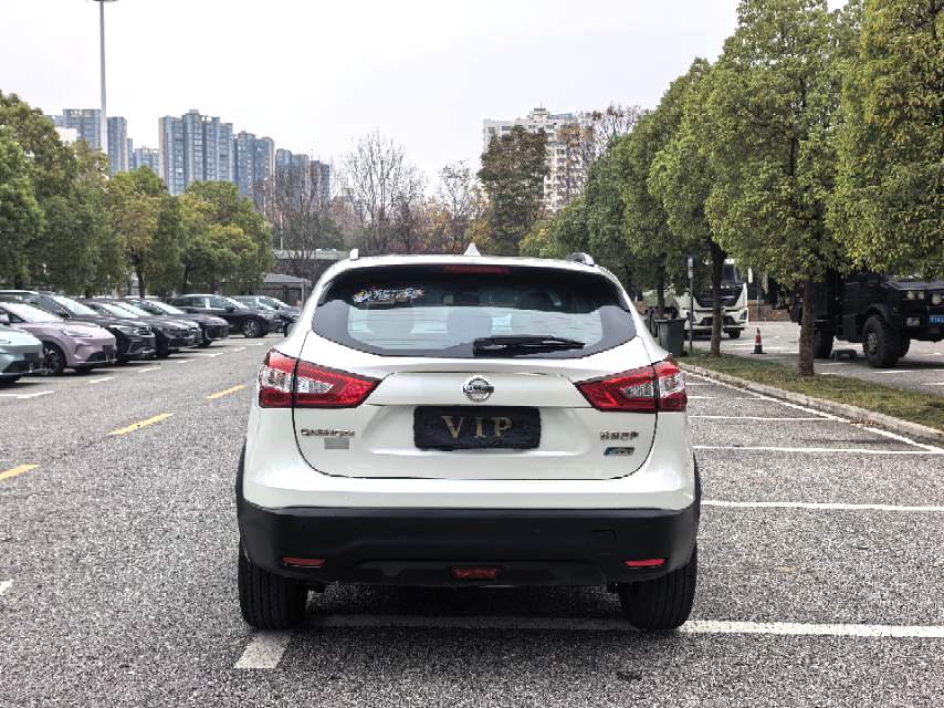 2016 Nissan Qashqai 2.0 CVT XVPrem Luxury Edition Automatic