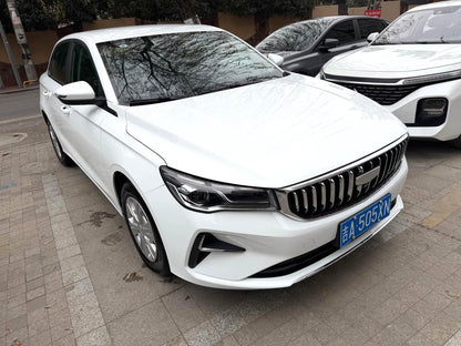 吉利2025款帝豪-三厢1.5龙腾版手动挡